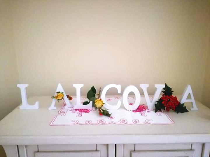 צ'לייה מספיקה L 'Alcova Holidays Home Centro Storico מראה חיצוני תמונה