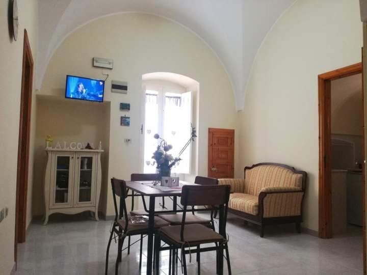 צ'לייה מספיקה L 'Alcova Holidays Home Centro Storico מראה חיצוני תמונה